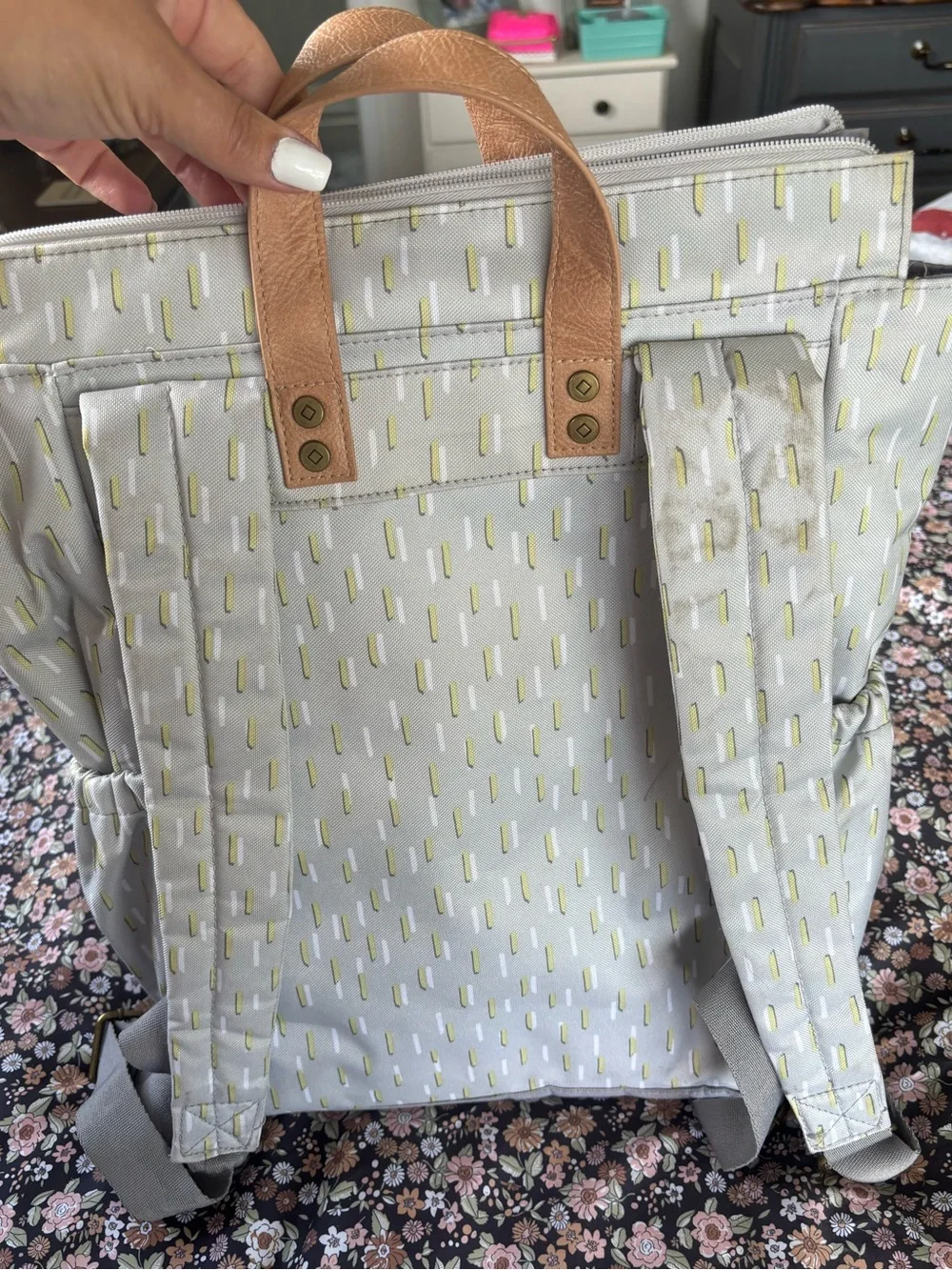thirty-one Cream Backpack Tote with Tan Handles and Yellow Dash Pattern
